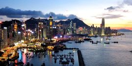 https://commons.wikimedia.org/wiki/File:Hong_Kong_Island_Skyline_201108.jpg